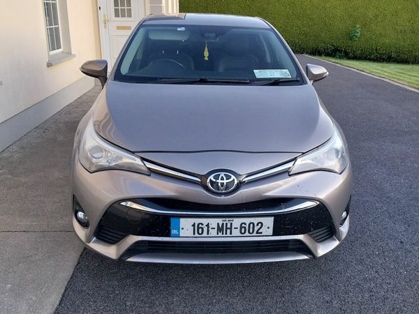 Toyota Avensis Saloon, Diesel, 2016, Bronze