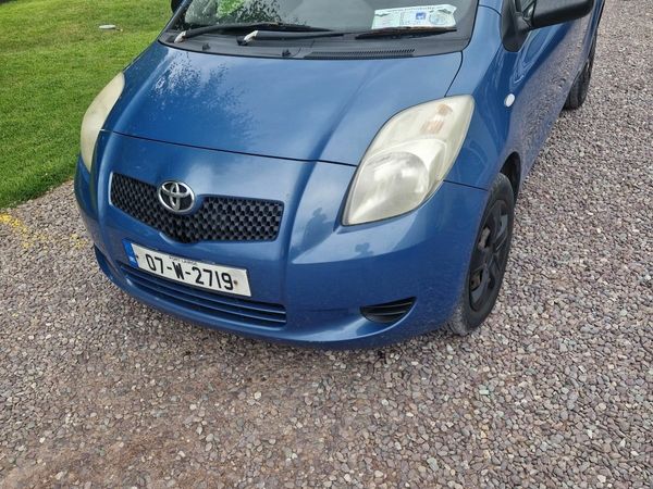Toyota Yaris Hatchback, Petrol, 2007, Blue