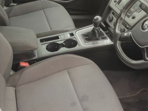 Volkswagen Passat Saloon, Diesel, 2015, Silver