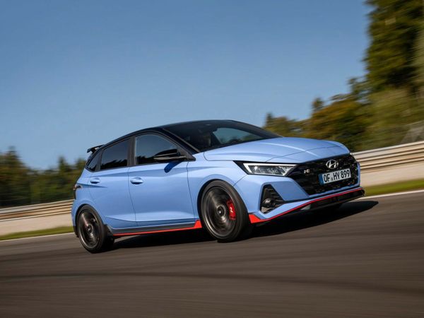 Hyundai i20 Hatchback, Petrol, 2022, Black