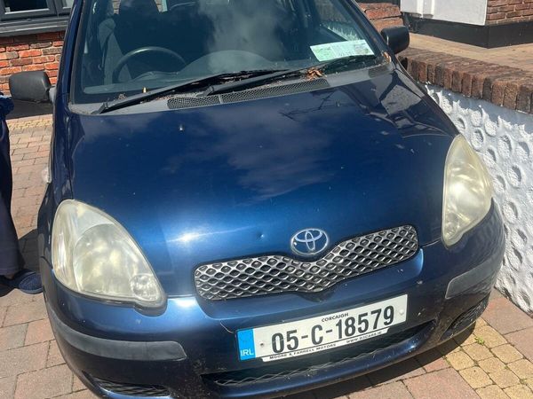 Toyota Yaris Hatchback, Petrol, 2005, Blue