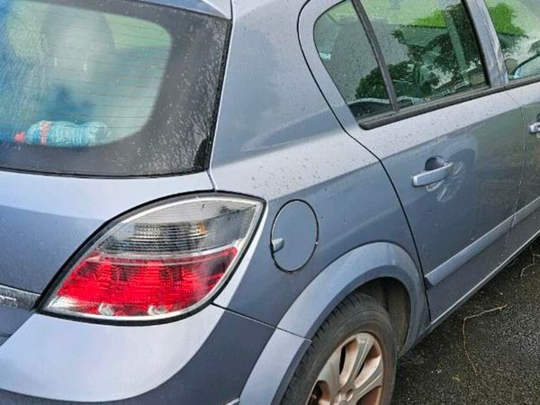 Opel Astra Hatchback, Diesel, 2008, Silver