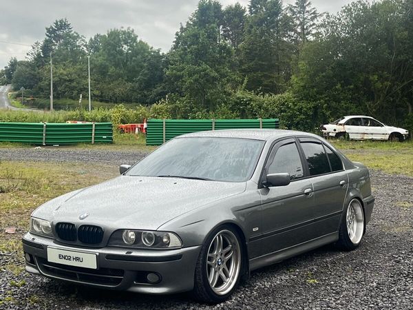 BMW 5-Series Saloon, Diesel, 2002, Grey