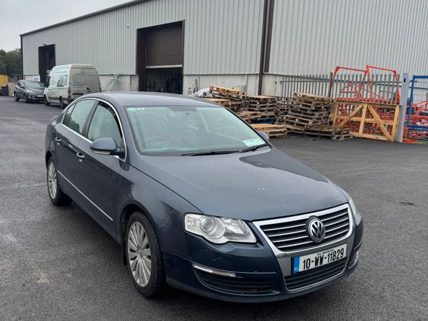 Volkswagen Passat Saloon, Diesel, 2010, Grey