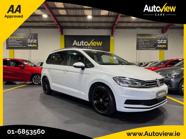 Volkswagen Touran MPV, Petrol, 2016, White