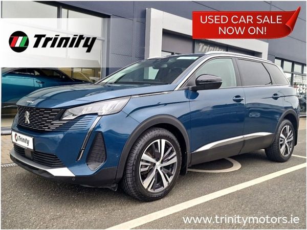 Peugeot 5008 MPV, Diesel, 2022, Blue