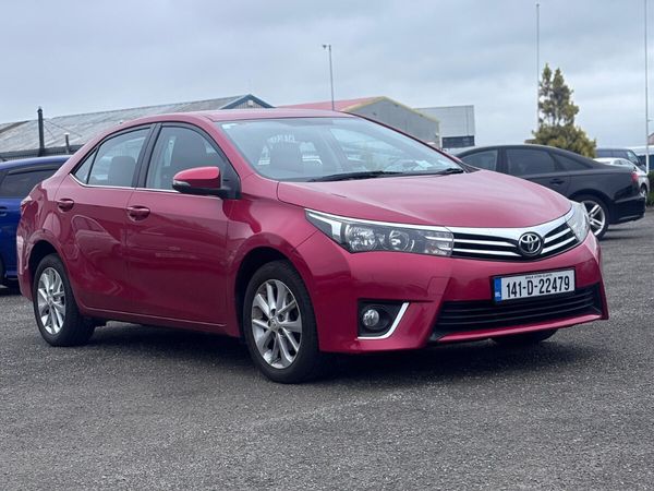 Toyota Corolla Saloon, Petrol, 2014, Red