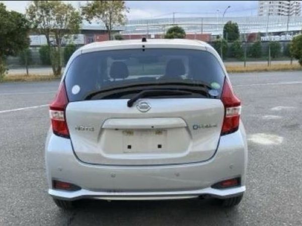 Nissan Note MPV, Petrol Hybrid, 2019, Silver