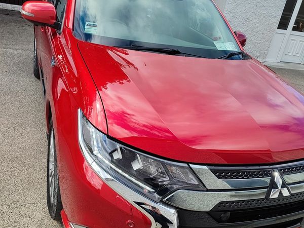 Mitsubishi Outlander SUV, Petrol Plug-in Hybrid, 2018, Red