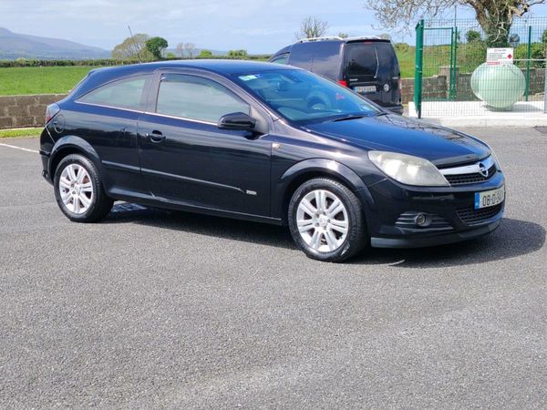 Opel Astra Hatchback, Petrol, 2008, Black