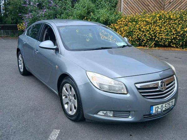 Vauxhall Insignia Hatchback, Diesel, 2012, Silver