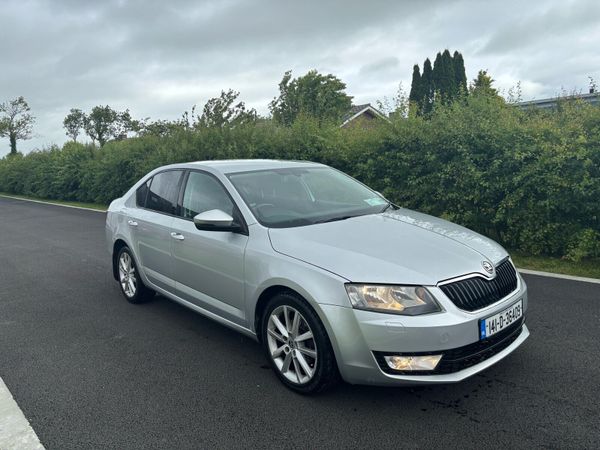 Skoda Octavia Hatchback, Diesel, 2014, Silver