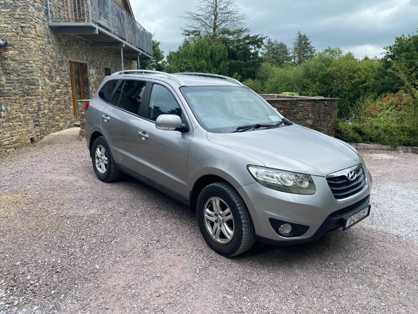 Hyundai Santa Fe SUV, Diesel, 2011, Silver