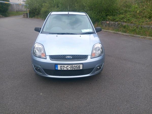 Ford Fiesta Hatchback, Petrol, 2007, Blue