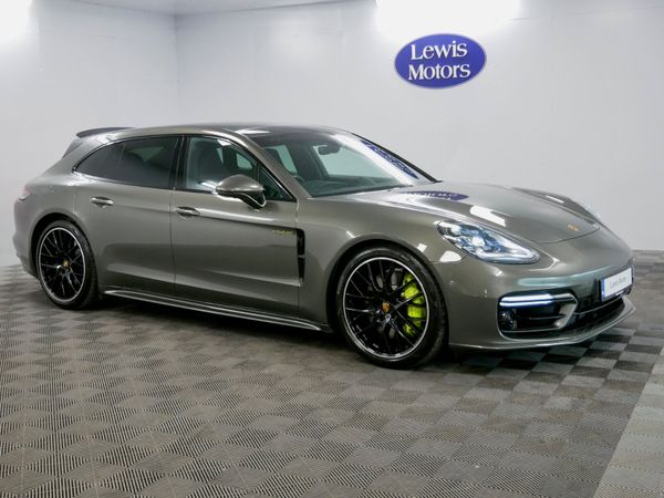 Porsche Panamera Estate, Petrol Plug-in Hybrid, 2023, Green