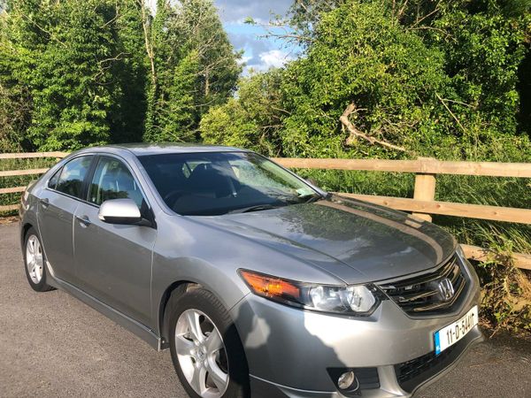 Honda Accord Saloon, Diesel, 2011, Silver