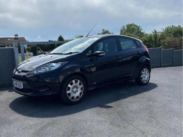 Ford Fiesta Hatchback, Petrol, 2012, Black