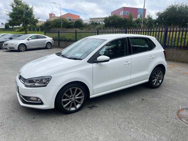 Volkswagen Polo Hatchback, Petrol, 2017, White