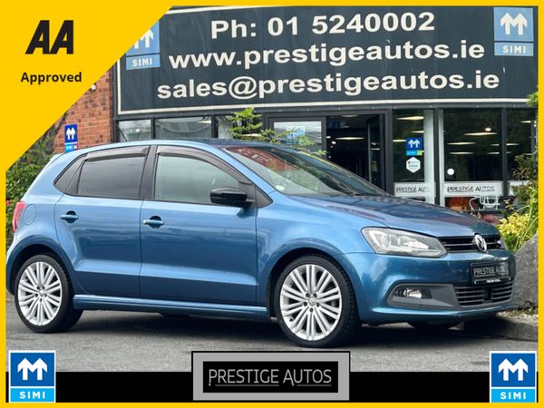 Volkswagen Polo Hatchback, Petrol, 2015, Blue