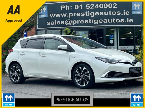 Toyota Auris Hatchback, Petrol Hybrid, 2016, White