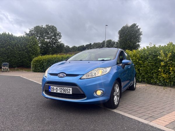 Ford Fiesta Hatchback, Petrol, 2009, Blue