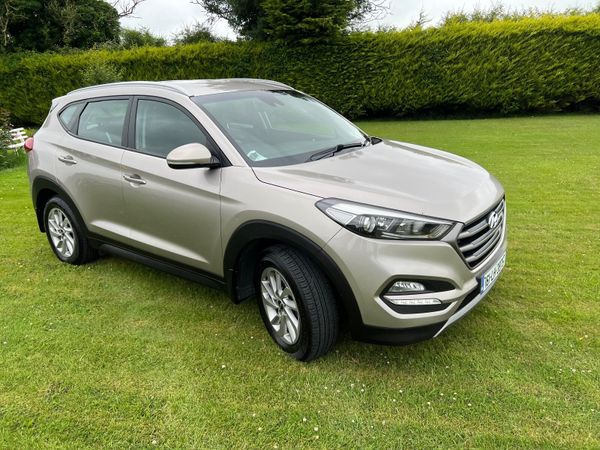 Hyundai Tucson SUV, Diesel, 2016, Beige