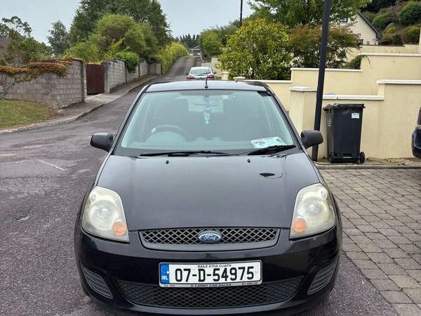 Ford Fiesta Hatchback, Petrol, 2007, Black
