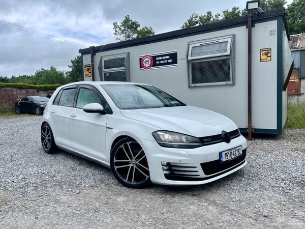 Volkswagen Golf Hatchback, Diesel, 2015, White