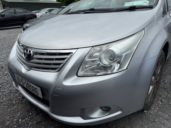 Toyota Avensis Saloon, Diesel, 2010, Silver