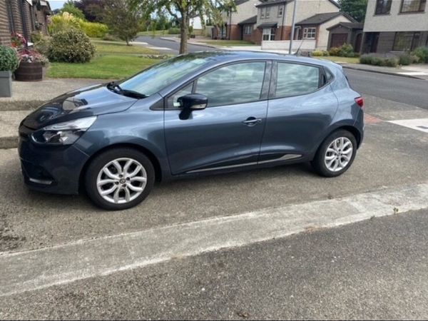 Renault Clio Hatchback, Petrol, 2018, Grey