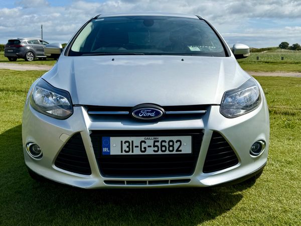 Ford Focus Hatchback, Petrol, 2013, Silver