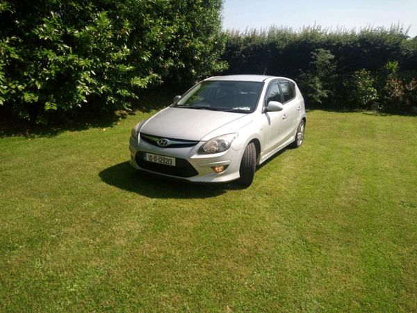 Hyundai i30 Hatchback, Diesel, 2010, Silver