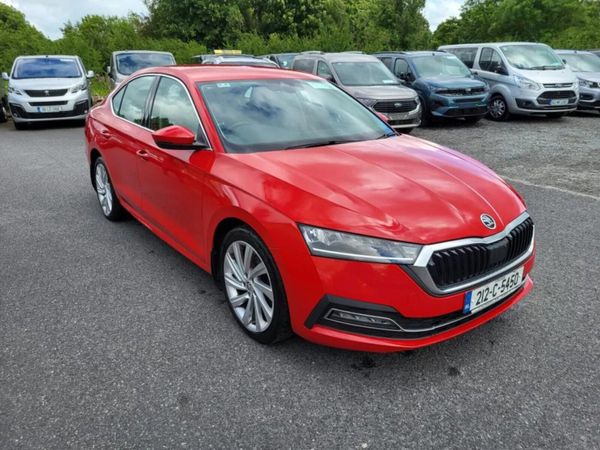 Skoda Octavia Saloon, Petrol, 2021, Red