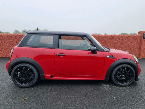 Mini Cooper Hatchback, Petrol, 2007, Red