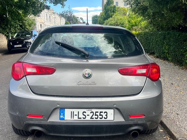 Alfa Romeo Giulietta Hatchback, Diesel, 2011, Grey