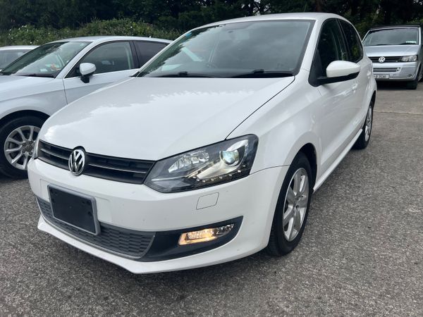 Volkswagen Polo Hatchback, Petrol, 2011, White