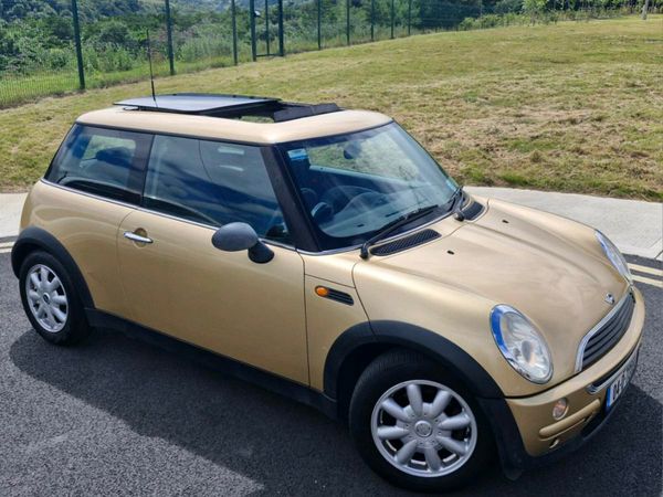 Mini One Hatchback, Petrol, 2004, Gold