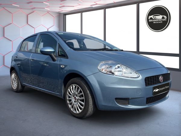 Fiat Punto Hatchback, Petrol, 2010, Blue