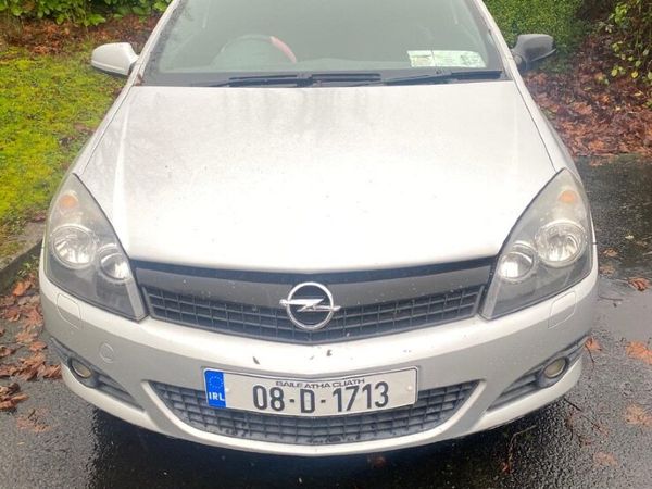 Opel Astra Hatchback, Petrol, 2008, Silver