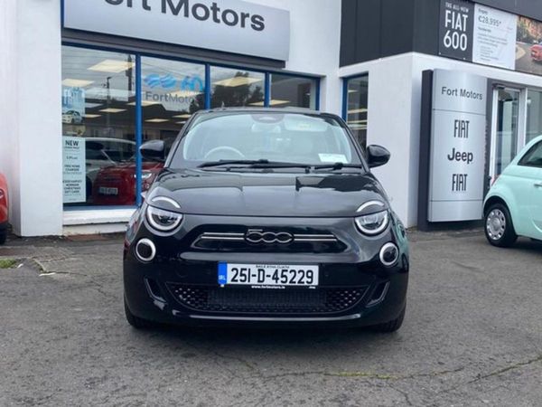 Fiat 500e Hatchback, Electric, 2025, Black