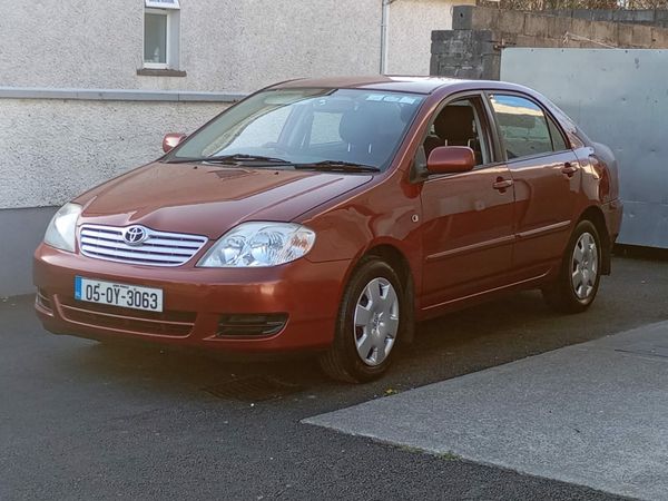 Toyota Corolla Saloon, Diesel, 2005, Red