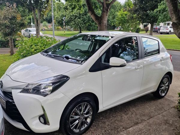 Toyota Yaris MPV, Petrol, 2020, White
