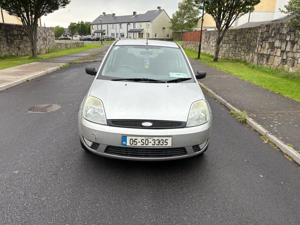 Ford Fiesta Hatchback, Petrol, 2005, Silver