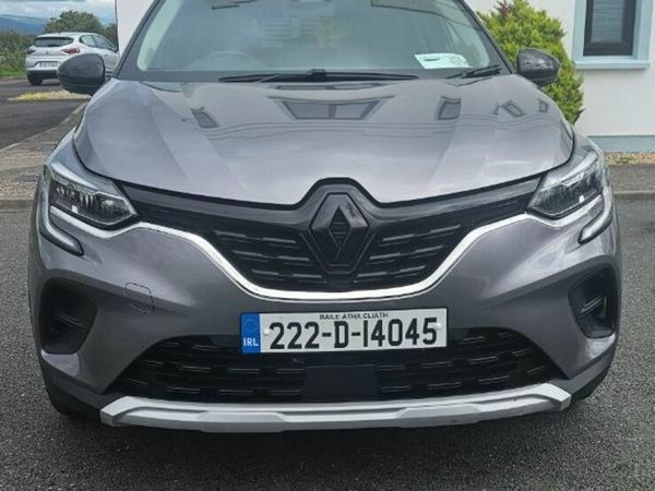 Renault Captur Hatchback, Petrol, 2022, Grey