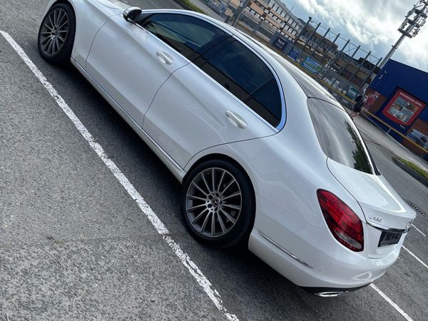 Mercedes-Benz C-Class Saloon, Diesel, 2015, White