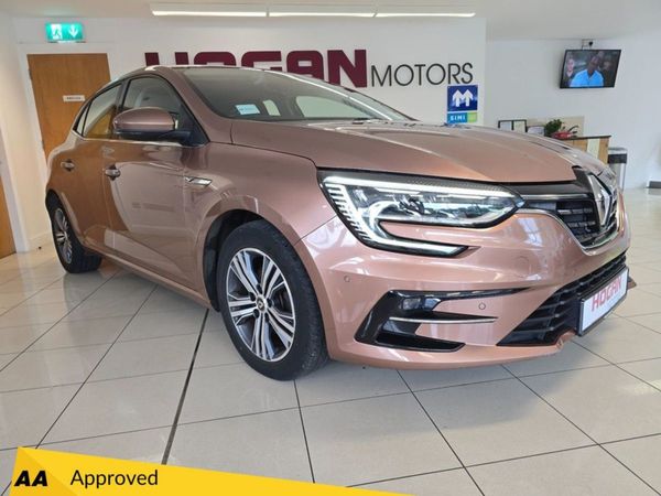 Renault Megane Hatchback, Diesel, 2021, Brown