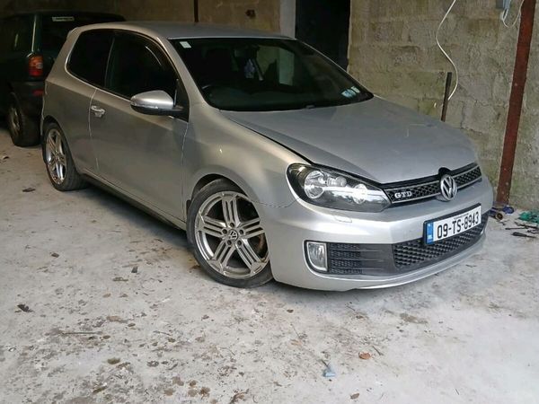 Volkswagen Golf Hatchback, Diesel, 2009, Silver