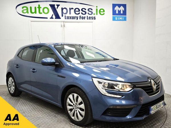 Renault Megane Hatchback, Diesel, 2017, Blue