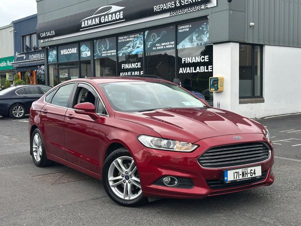 Ford Mondeo Hatchback, Diesel, 2017, Red