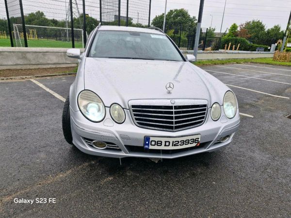 Mercedes-Benz E-Class Estate/Jeep, Diesel, 2008, Silver
